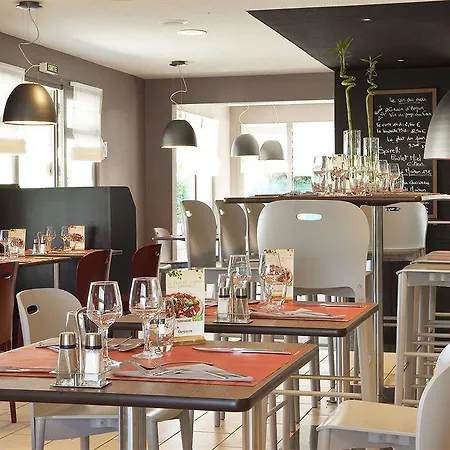 Campanile Nature - Bordeaux Sud فندق بيساك