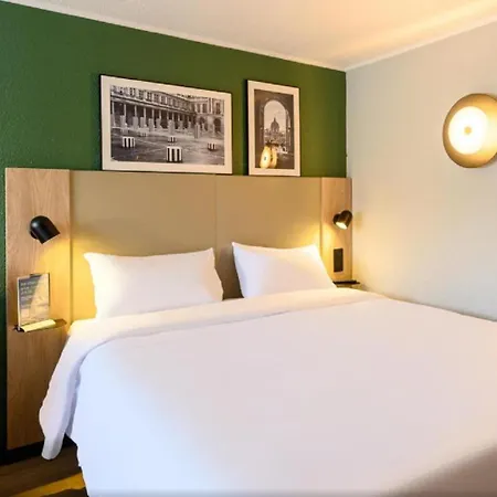 ホテル Campanile Nature - Bordeaux Sud 3*