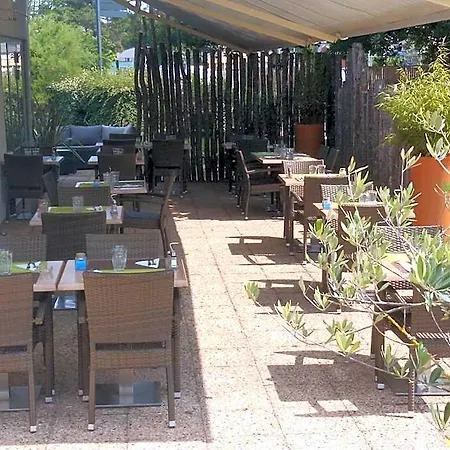 Campanile Nature - Bordeaux Sud 3* Pessac