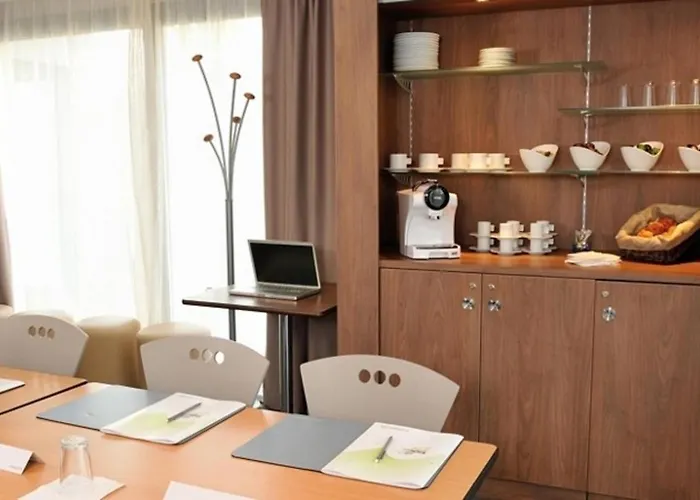 Campanile Nature - Bordeaux Sud Pessac